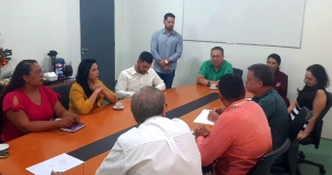 Em Porto Velho, lideranças do Incra, Assincra/RO e Sindsef/RO receberam a deputada federal Cristiane Lopes para reunião